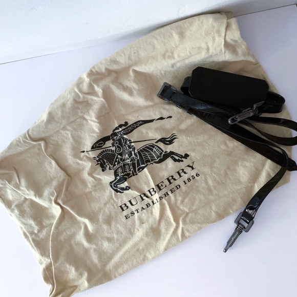 Authentic Burberry Diaper bag/purse - Picture 2 of 6